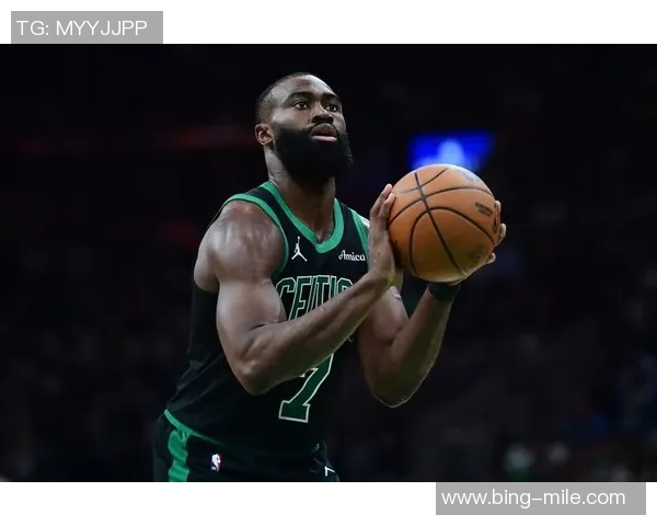 杰伦布朗尽管罚球失误七次仍砍下34分8篮板7助攻3盖帽表现惊艳